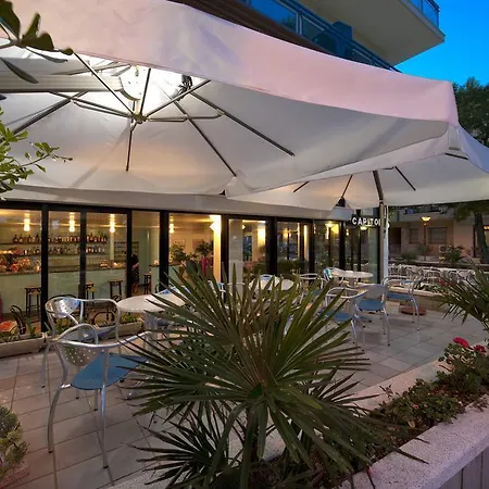 Hotel Capitol 3*