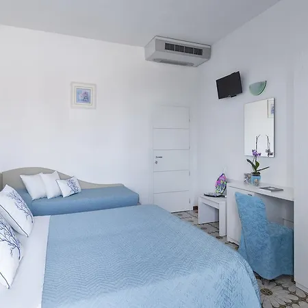 Szálloda Capitol Misano Adriatico