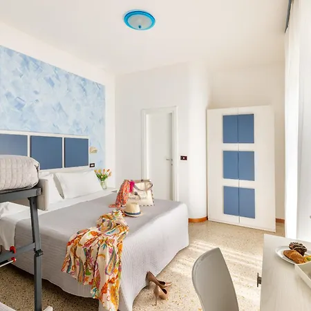 Capitol Hotel 3*